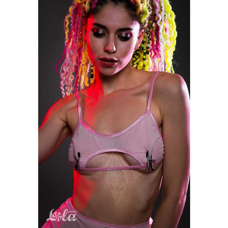 d637d2b7a6633f80350de8b293ad4de5